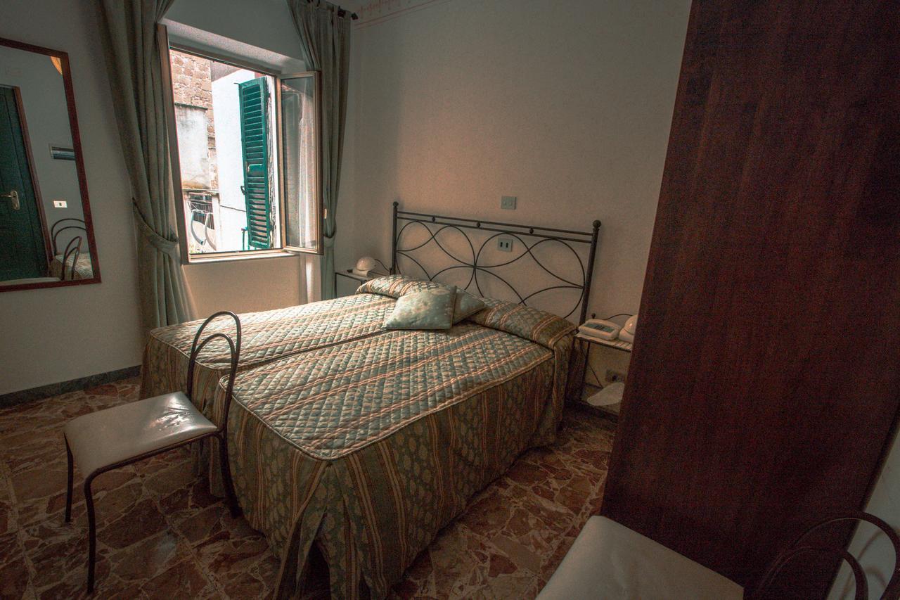 Albergo Guastini Pitigliano Exteriér fotografie